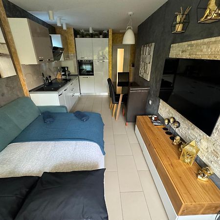 Apartment Astra With Private Parking 斯普利特 外观 照片