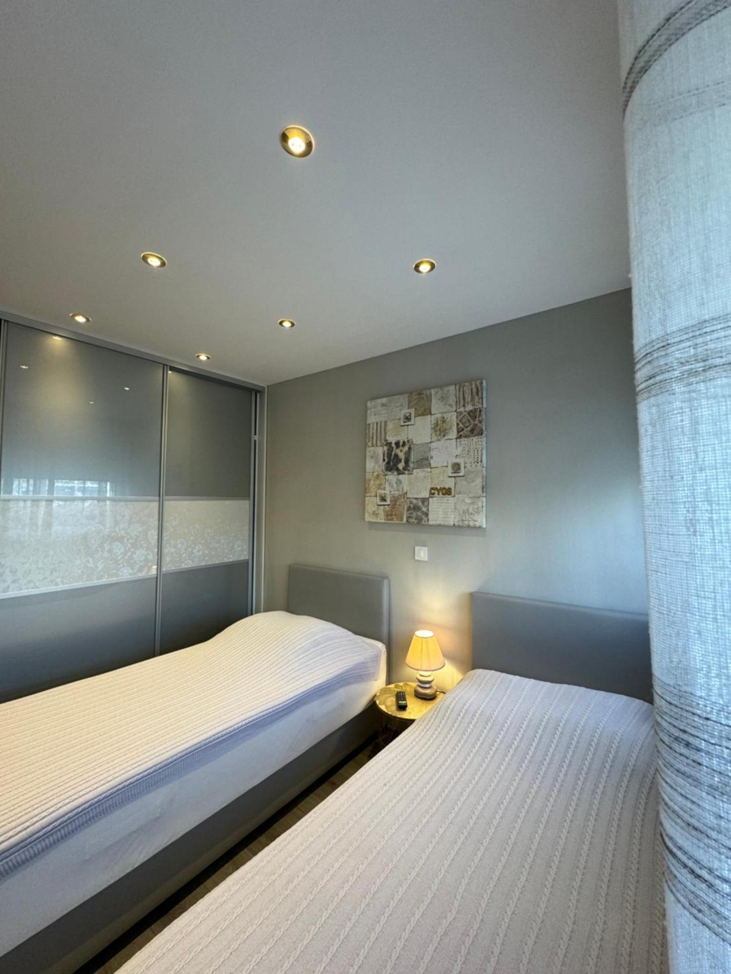 Apartment Astra With Private Parking 斯普利特 外观 照片